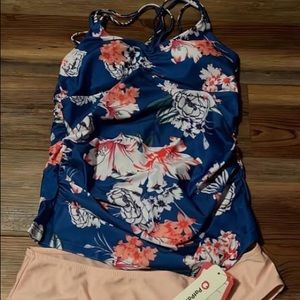 Large maternity swimsuit NWT
